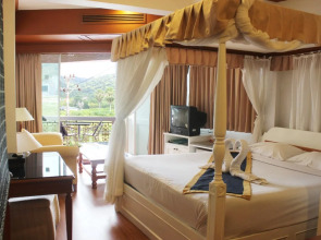 Orchid Hotel and Spa