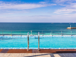 Augila Hotel Jeju Oceano Suites