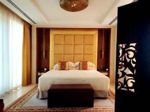 Отель Raffles Dubai