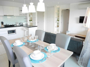 Atlantis Condo and Water Park Pattaya by the Sea