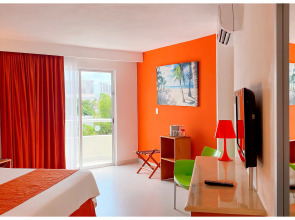 Отель Adhara Express