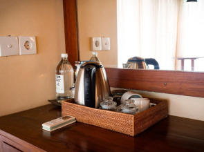 Amed Cafe & Hotel Kebun Wayan