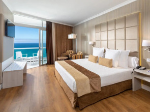 Отель Best Semiramis