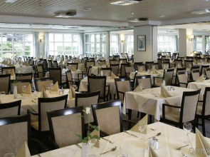 Отель Grand Skei