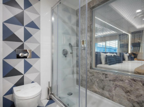 Granada Luxury Beach 