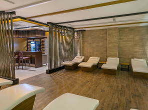 B Business Hotel & Spa