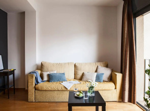 AinB Eixample Entenza Apartments