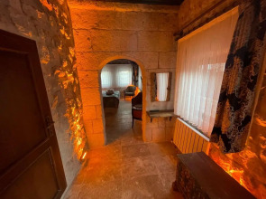 Lubberona Cave Cappadocia