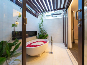 Prasana Villas by Arjani Resorts