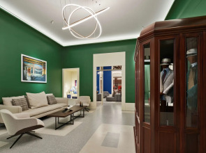 De Bonart Naples, Curio Collection by Hilton