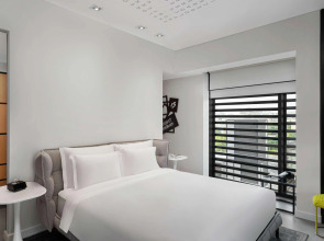 Canopy by Hilton Dubai Al Seef