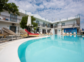 Aquarius Beach Eco-Hotel