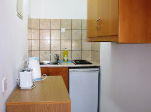 Sun Hall Beach Hotel Apts.