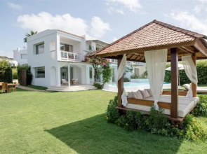 Destino Five Ibiza - 5-Star Grand Luxe Resort