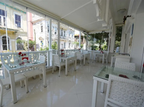 White Palace Otel