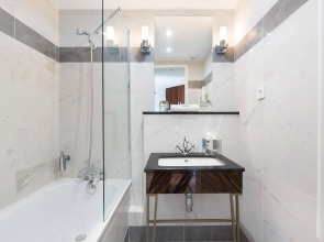 The Jay Hotel by HappyCulture