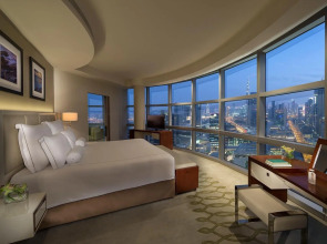 Jumeirah Emirates Towers Dubai