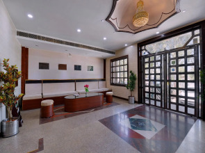 OYO 5539 Merit Hotel