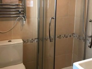 Ei8ht Brighton Apartments