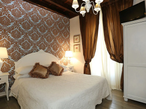 Piazzetta de' Monti Suites