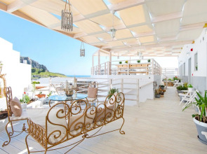 Lindos Harmony Suites