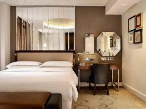 Top High Airport Link Hotel