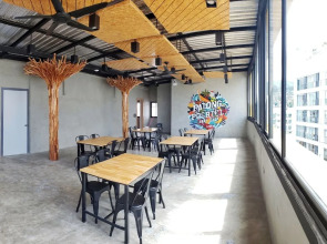 Patong Poshtel - Adults Only - Hostel