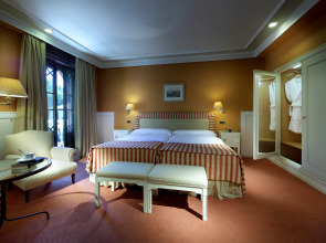 Alhambra Palace Hotel