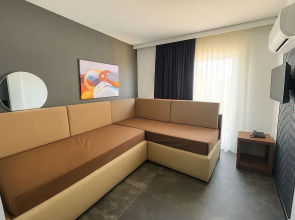 Wolf Of The City Hotel & Spa