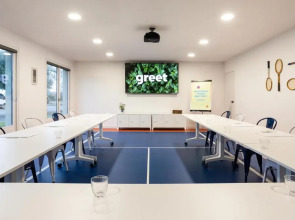 Greet Hotel Angouleme