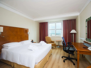 Отель Hilton Rome Airport