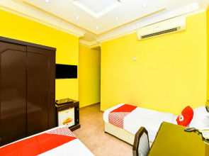 OYO 137 Marina Hotel