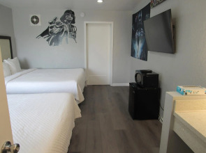 Capri Suites Anaheim