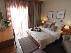 Отель Achillion 