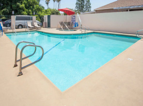 Days Inn by Wyndham Anaheim Near the Park