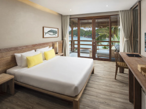 Beach Club by Haad Tien