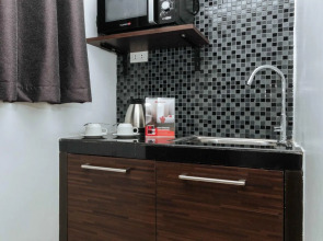 OYO 860 Premium Nest Nano Makati Suites (Vaccinated Staff)