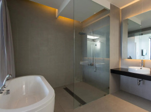 Sunshine Paradise Resort