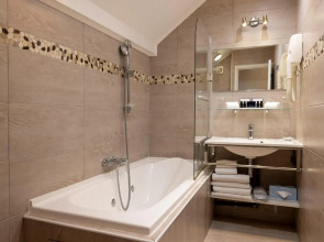 Relais Hotel Du Vieux Paris