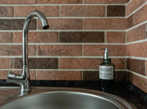 4 Ugla (Четыре угла) на Максима Горького 161