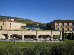 Parador De Cangas De Onis