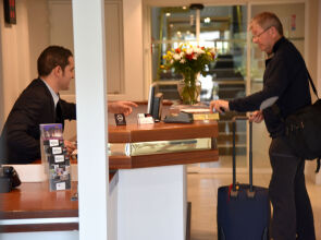 Brit Hotel Porte d’Espagne