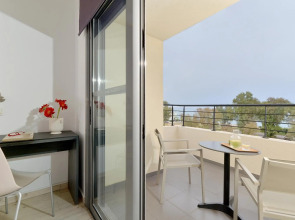 Airotel Patras Smart