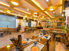 La An Old Town Hotel