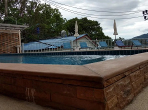 Kata Sun Beach Hotel