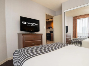 Sandman Suites Vancouver on Davie