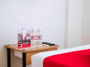 RedDoorz @ Junquera Extension Cebu