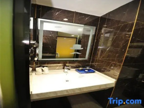 Zmax Hotel·Harbin Bingxue Big World