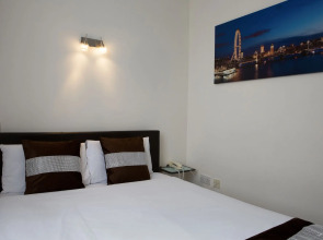 Abbey Court, Hyde Park Hotels