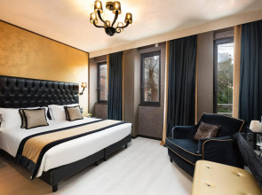 Carnival Palace Hotel